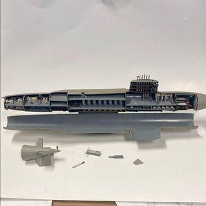 Rare vintage 1959 Renwall SSB (N) 598. George Washington nuclear submarine built